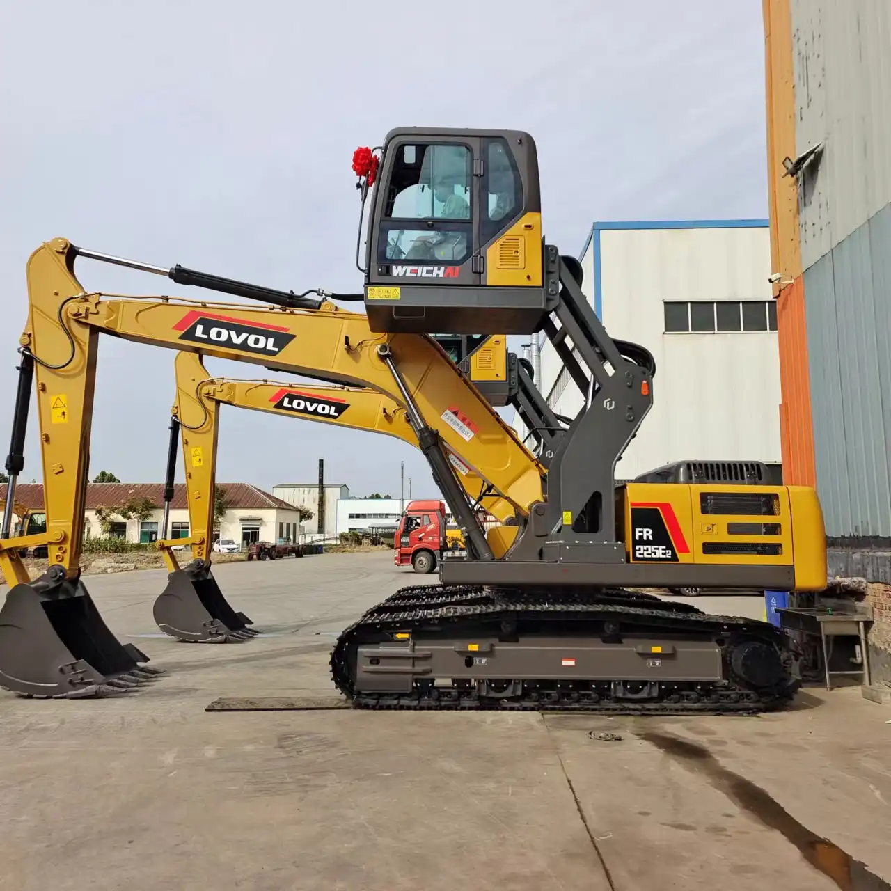 Can the excavator cab be raised?